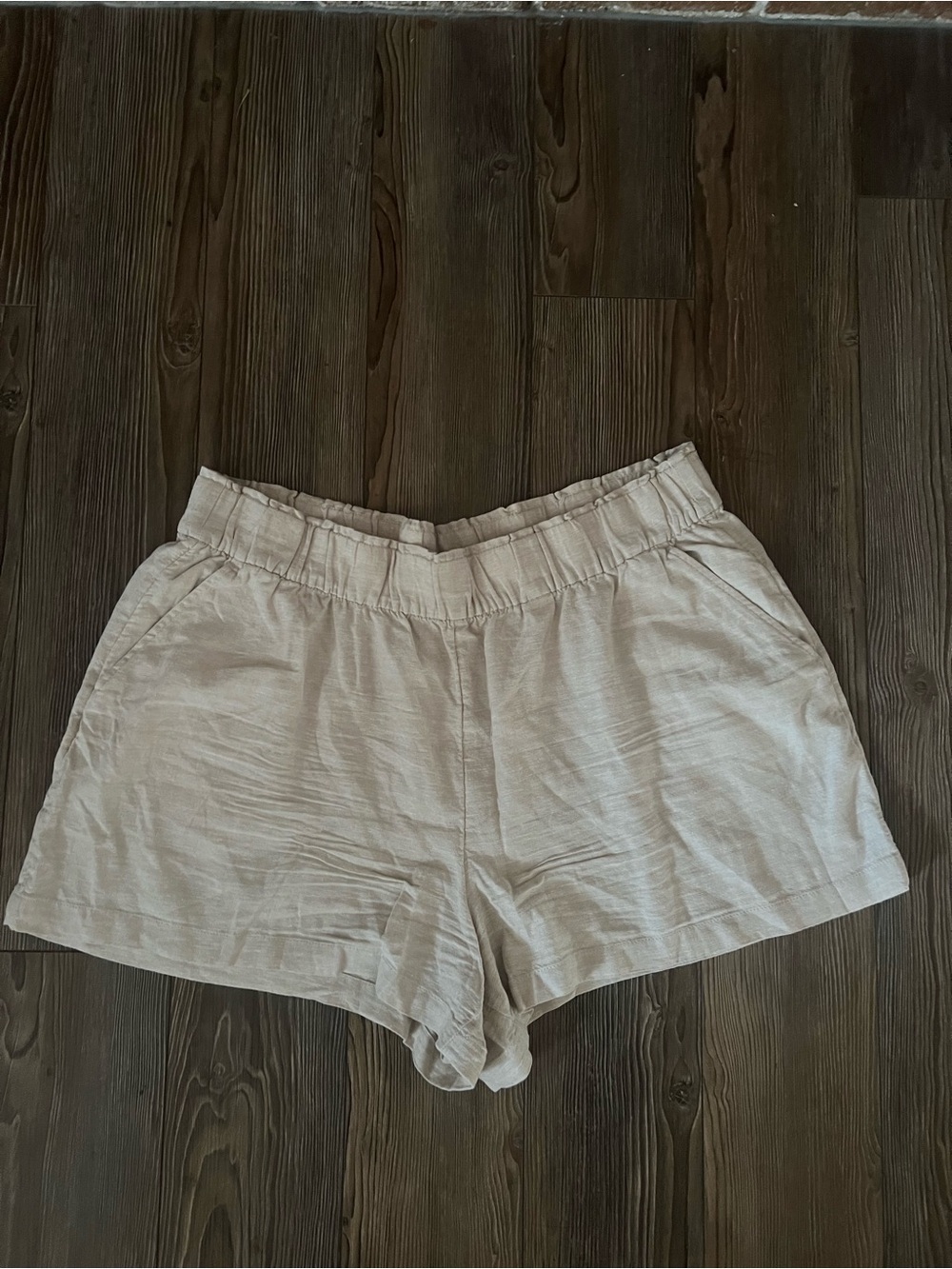 Sonoma Light Beige Elastic-Waist Linen Shorts